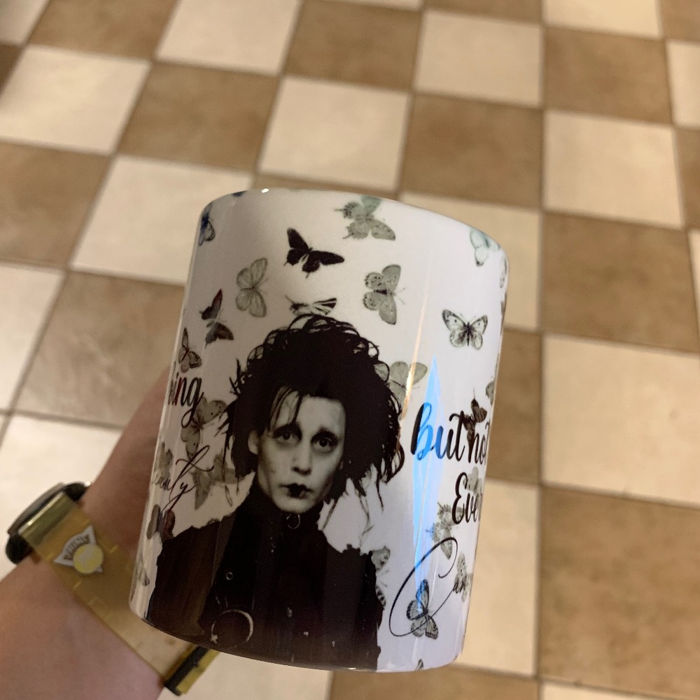 Sublimated mug Edward scissor hands